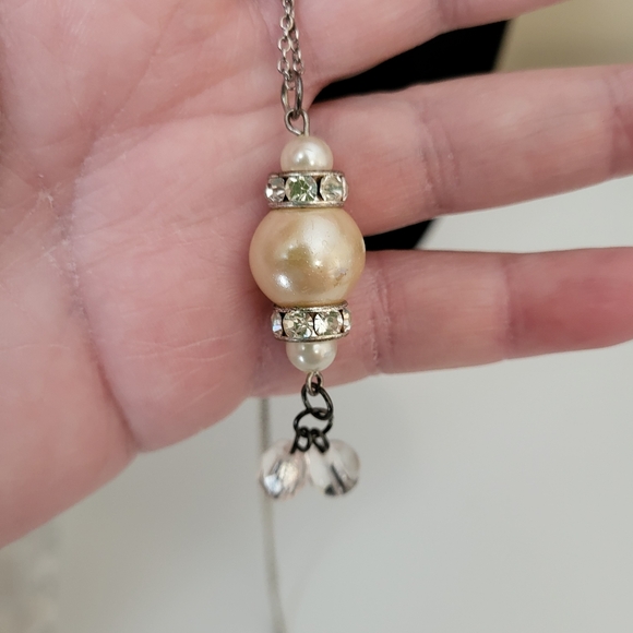 Faux Pearl Rhinestone Necklace - Picture 7 of 15